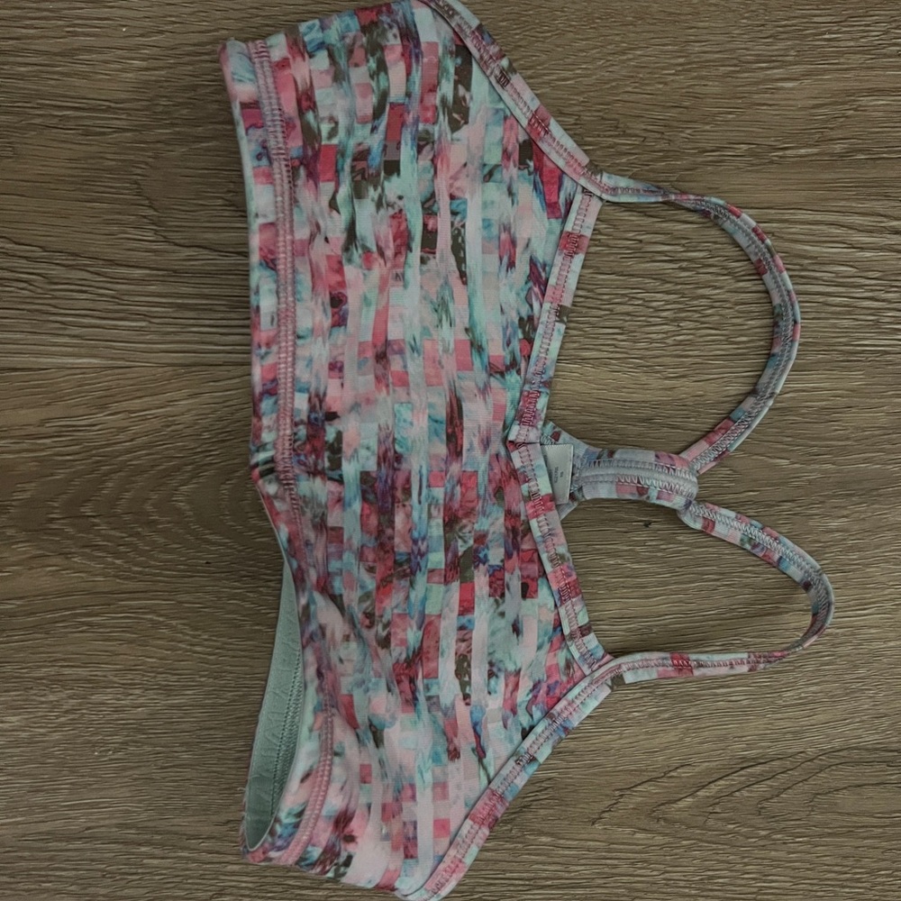 Ivivva sports bra